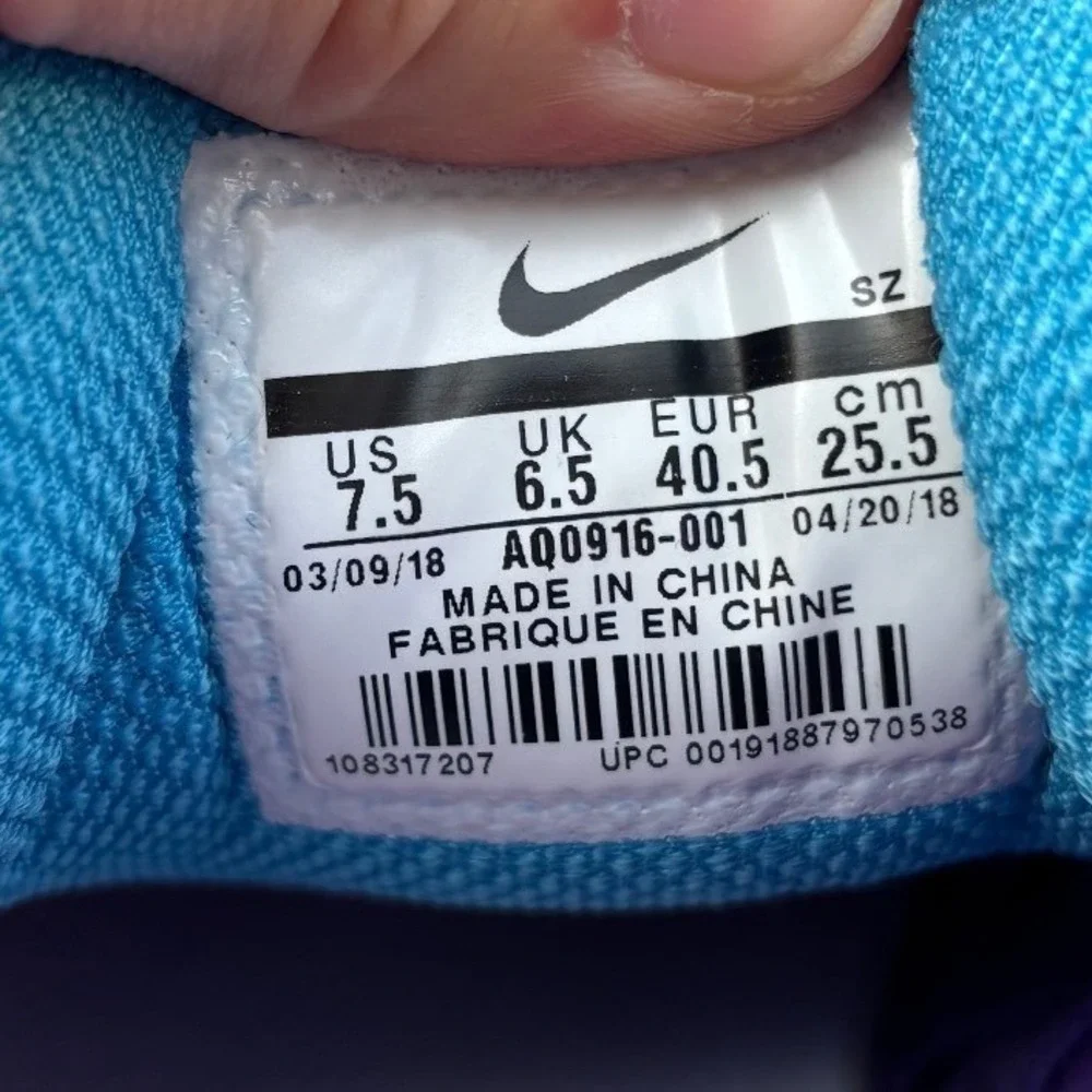 Nike ACG Dog Mountain Mens Shoes Size 7.5 Hyper Grape Black‎ Blue AQ0916-001